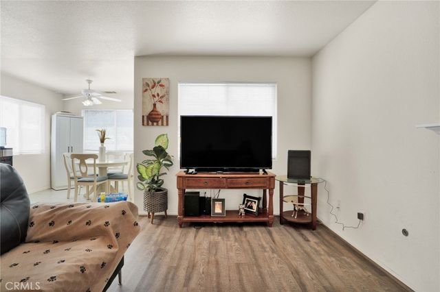 16991 Escala, Victorville, CA 92395