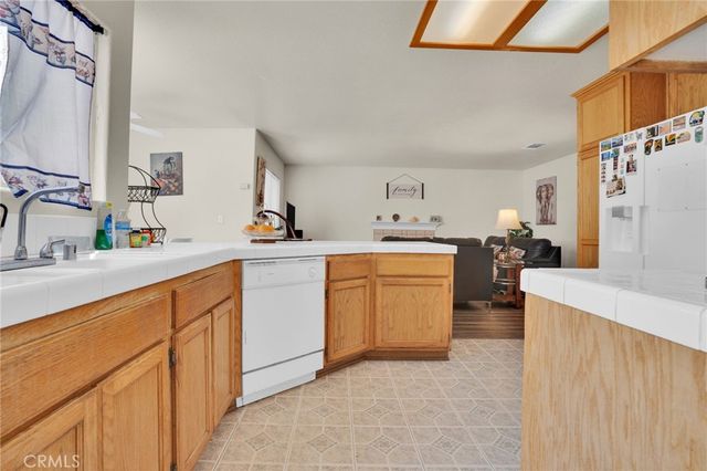 16991 Escala, Victorville, CA 92395