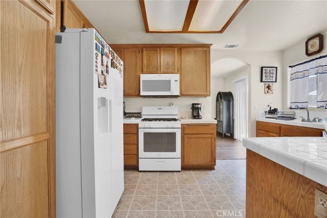 16991 Escala, Victorville, CA 92395
