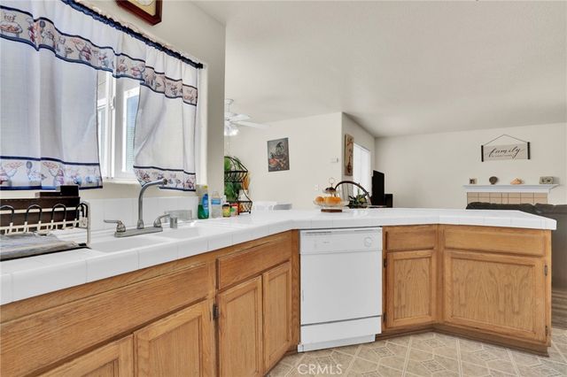 16991 Escala, Victorville, CA 92395