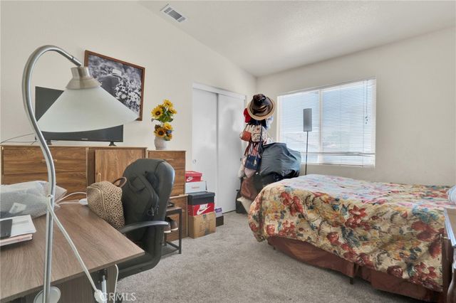 16991 Escala, Victorville, CA 92395