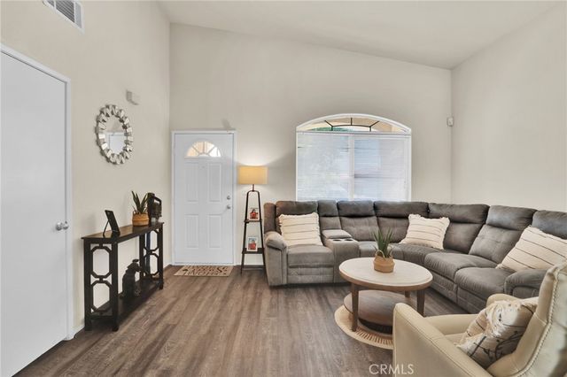 16991 Escala, Victorville, CA 92395