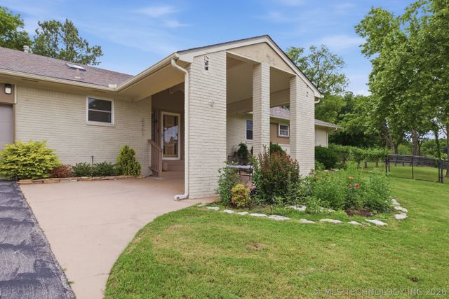3263 W 72nd Street, Tulsa, OK 74132