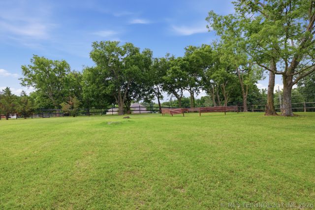 3263 W 72nd Street, Tulsa, OK 74132