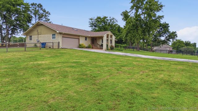 3263 W 72nd Street, Tulsa, OK 74132