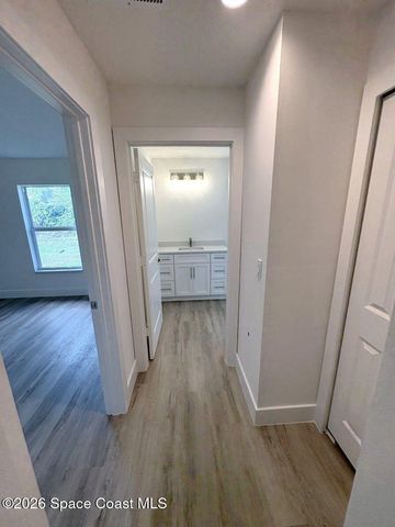 1782 Hallendale Avenue SW, Palm Bay, FL 32908