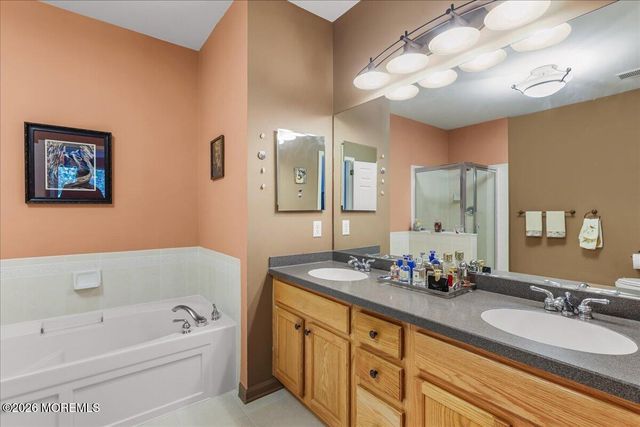 524 St Andrews Place, Manalapan, NJ 07726