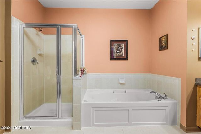 524 St Andrews Place, Manalapan, NJ 07726