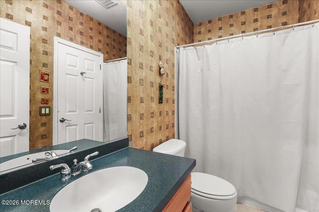 524 St Andrews Place, Manalapan, NJ 07726