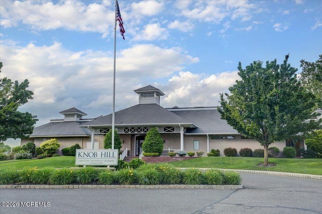 524 St Andrews Place, Manalapan, NJ 07726