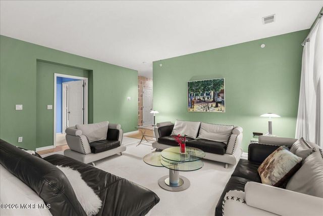 524 St Andrews Place, Manalapan, NJ 07726