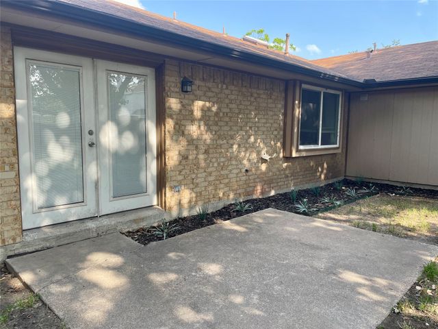 3801 Lofland Lane, Rowlett, TX 75088