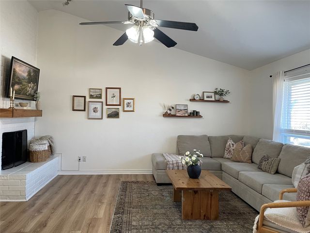 3801 Lofland Lane, Rowlett, TX 75088