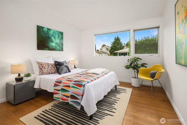 3055 44th Avenue W, Seattle, WA 98199