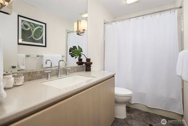 3055 44th Avenue W, Seattle, WA 98199