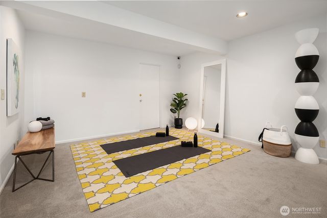 3055 44th Avenue W, Seattle, WA 98199