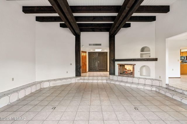 5060 N Calle Bosque, Tucson, AZ 85718