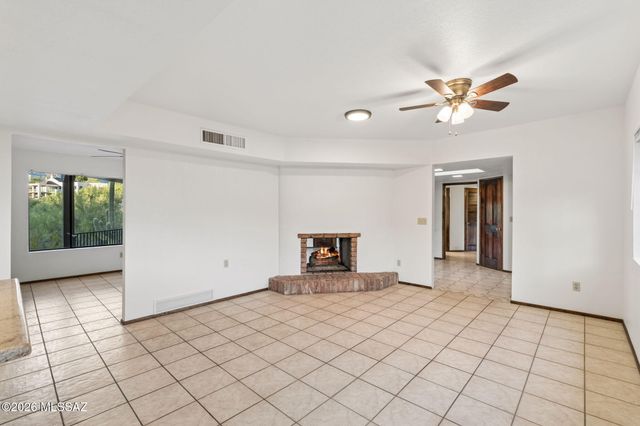 5060 N Calle Bosque, Tucson, AZ 85718