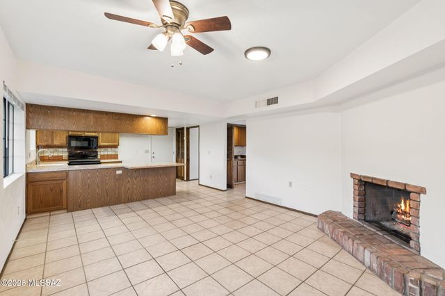5060 N Calle Bosque, Tucson, AZ 85718