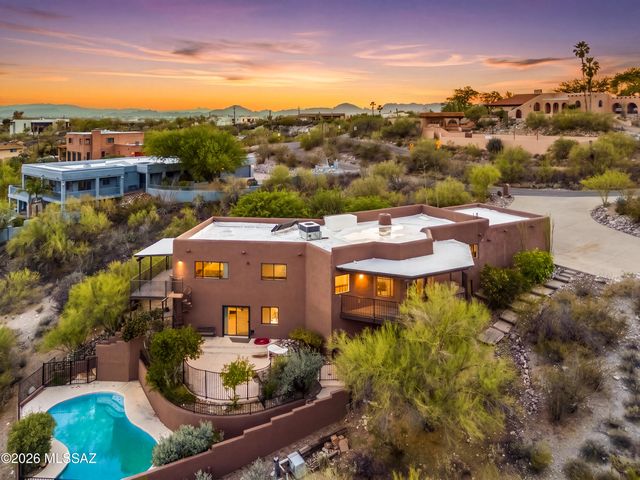 5060 N Calle Bosque, Tucson, AZ 85718