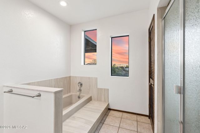 5060 N Calle Bosque, Tucson, AZ 85718