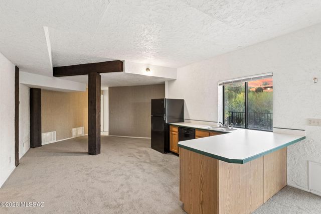 5060 N Calle Bosque, Tucson, AZ 85718