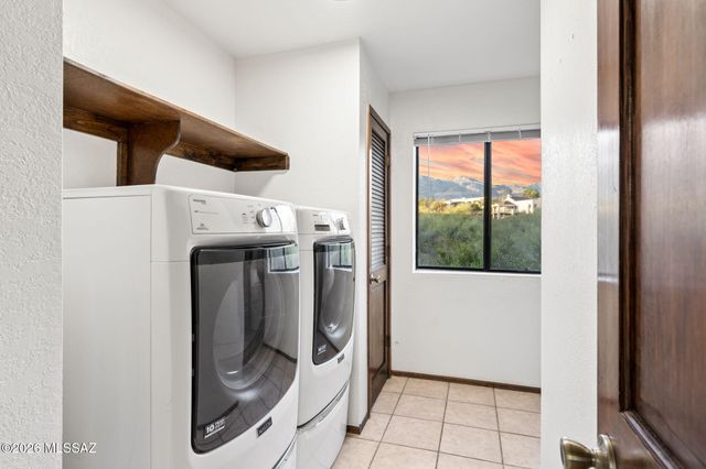 5060 N Calle Bosque, Tucson, AZ 85718
