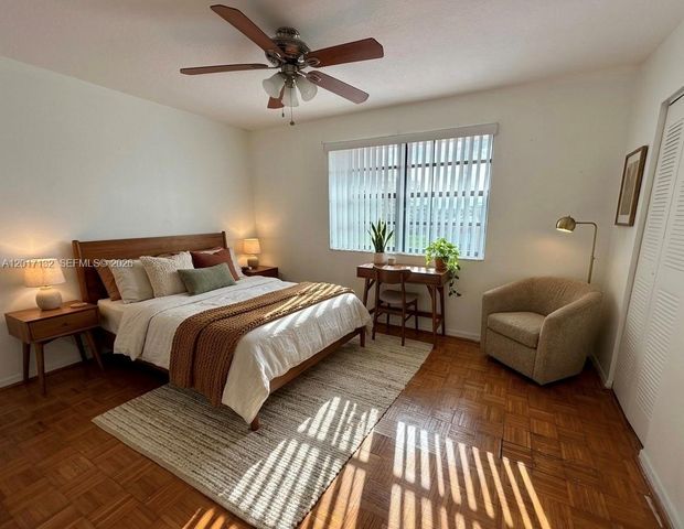 9902 Hammocks Boulevard 10260, Miami, FL 33196