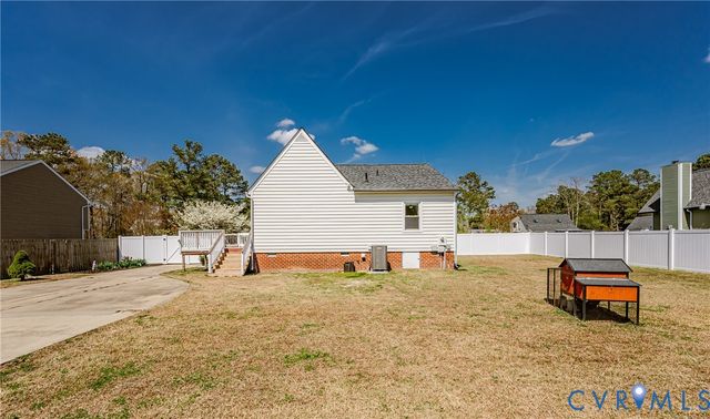 3607 E Chagford Ter, Chester, VA 23831