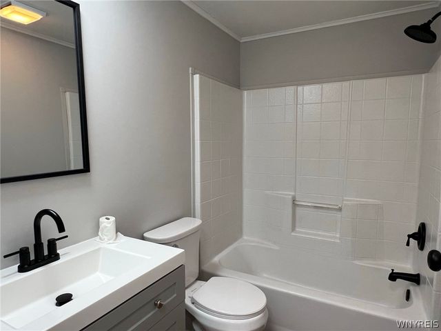 10966 South Roberts, Dunkirk, NY 14048