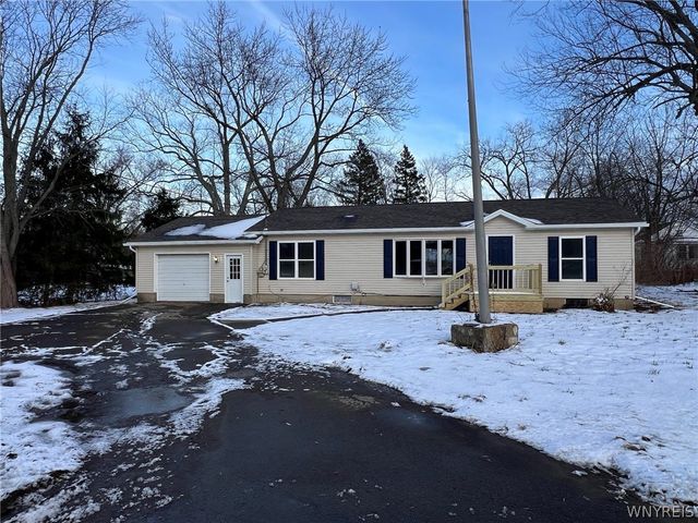 10966 South Roberts, Dunkirk, NY 14048