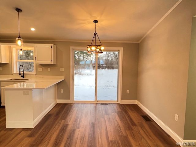 10966 South Roberts, Dunkirk, NY 14048