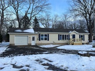 10966 South Roberts, Dunkirk, NY 14048