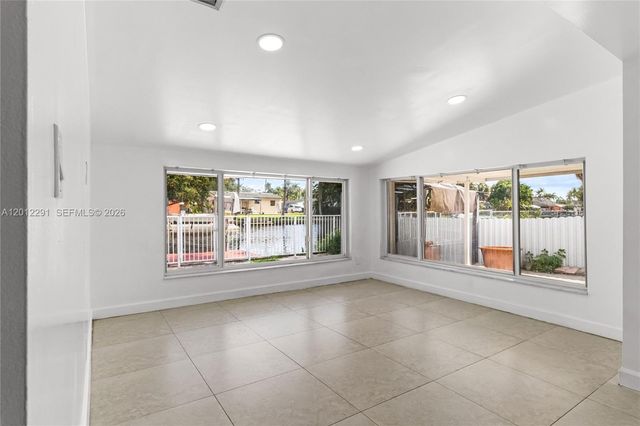 2729 Harding St, Hollywood, FL 33020