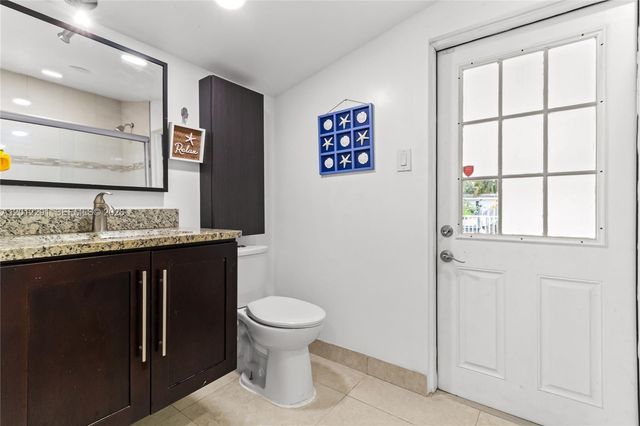 2729 Harding St, Hollywood, FL 33020