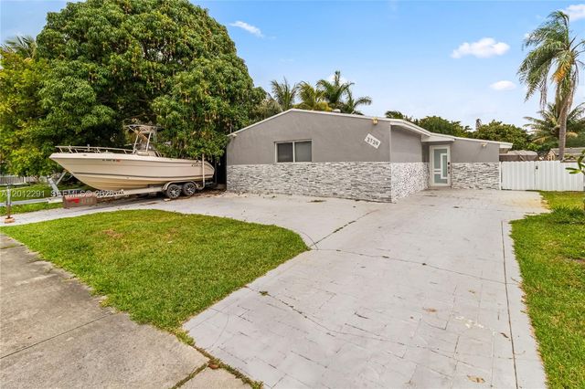 2729 Harding St, Hollywood, FL 33020