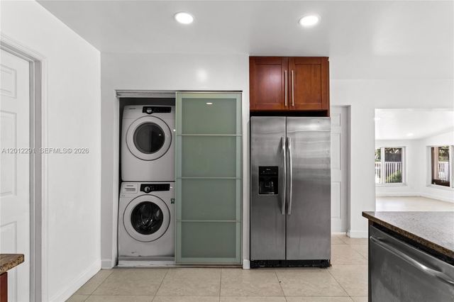 2729 Harding St, Hollywood, FL 33020