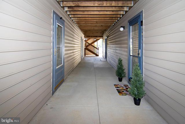 4906-A DUNBARTON RD, Mount Laurel, NJ 08054