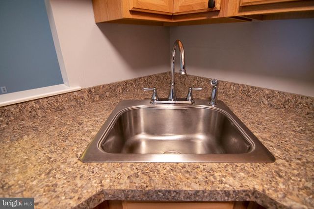 4906-A DUNBARTON RD, Mount Laurel, NJ 08054