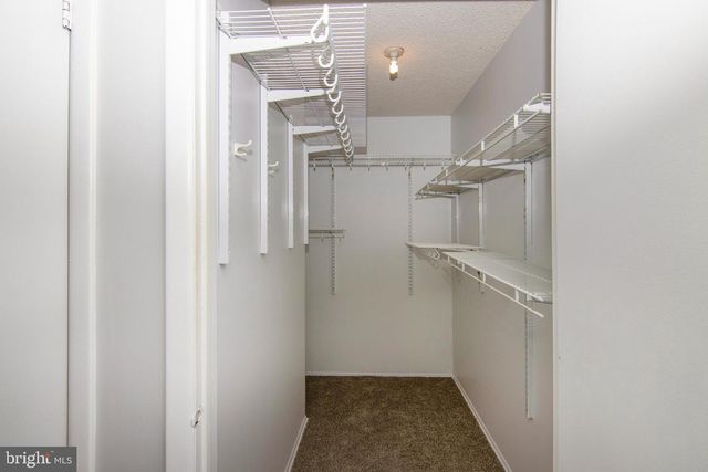 4906-A DUNBARTON RD, Mount Laurel, NJ 08054