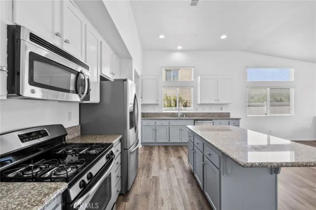 35142 Sorrel Lane, Lake Elsinore, CA 92532