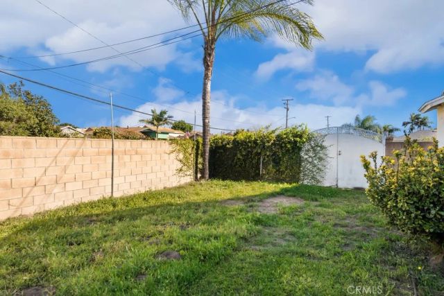 1711 Glenpark Street, Pomona, CA 91768