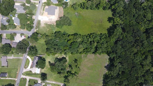 7110 Highland Rd, Baton Rouge, LA 70808