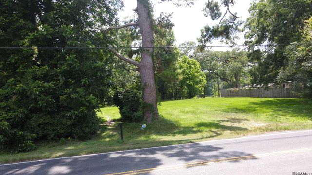 7110 Highland Rd, Baton Rouge, LA 70808