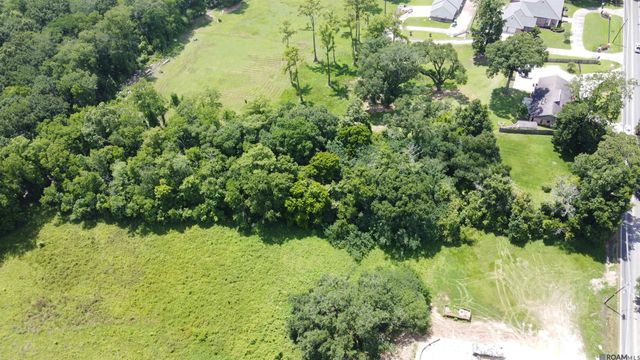 7110 Highland Rd, Baton Rouge, LA 70808