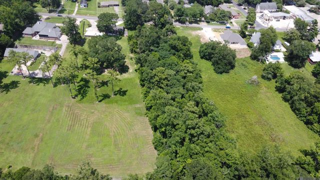 7110 Highland Rd, Baton Rouge, LA 70808