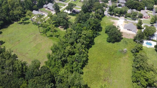7110 Highland Rd, Baton Rouge, LA 70808