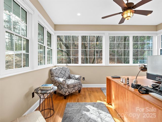 107 Spring Heights Court, Hendersonville, NC 28791