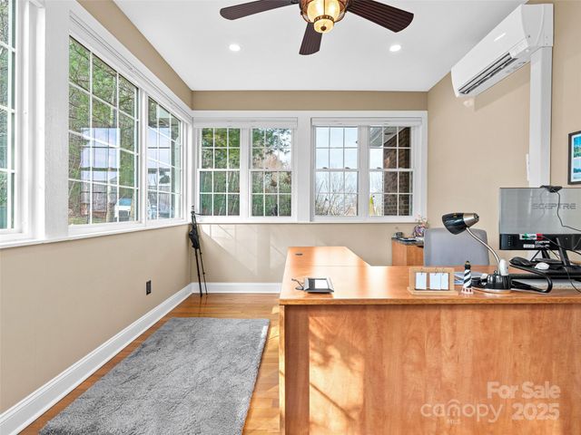 107 Spring Heights Court, Hendersonville, NC 28791