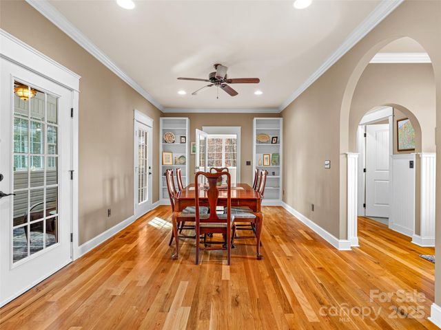 107 Spring Heights Court, Hendersonville, NC 28791